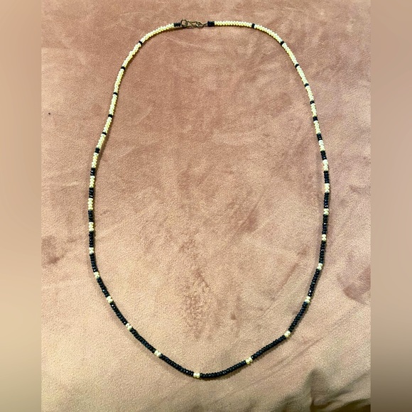 Raw deep blue sapphire and seed pearl necklace - Picture 3 of 4